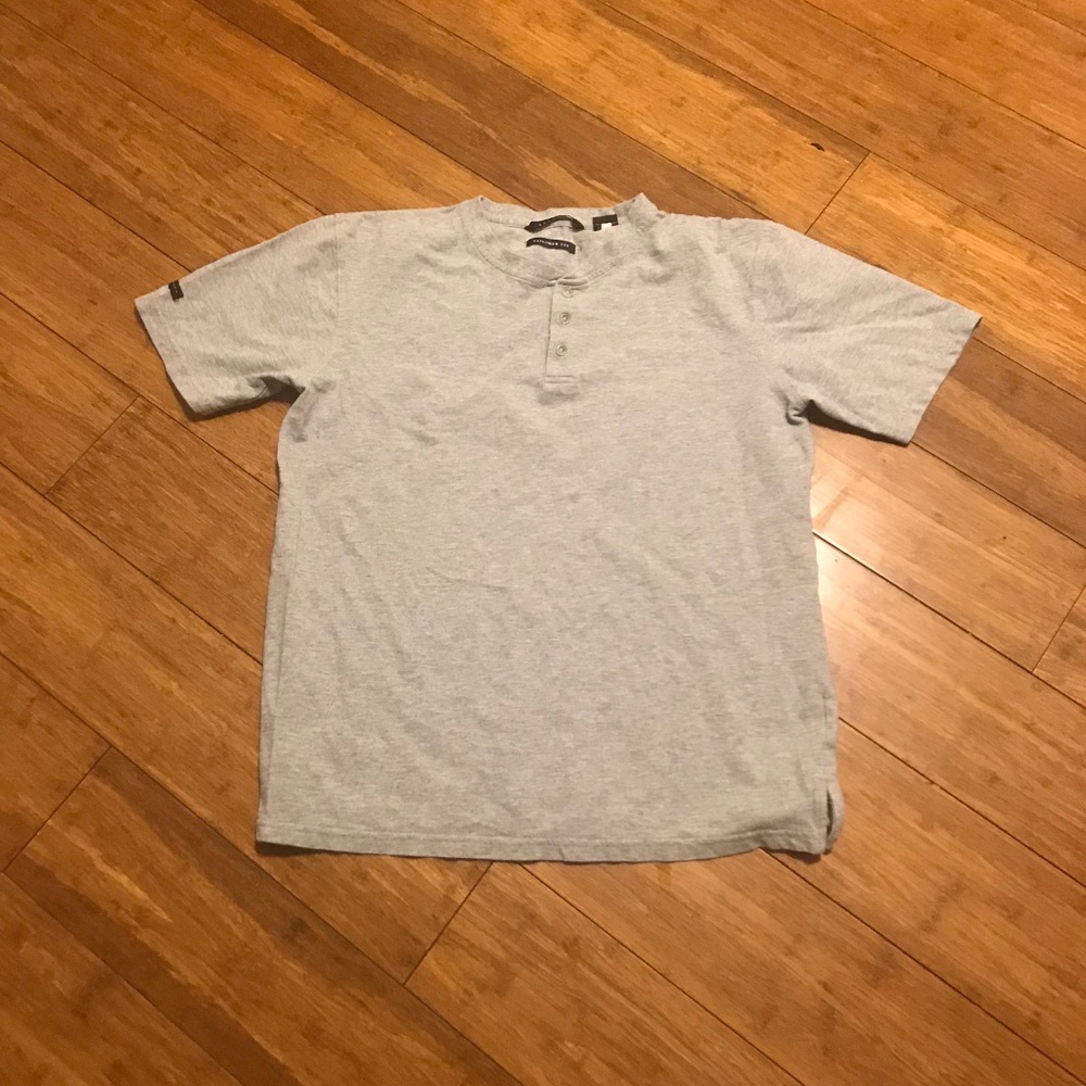 Sean John 3 Button Short Sleeve Size Medium - image 5